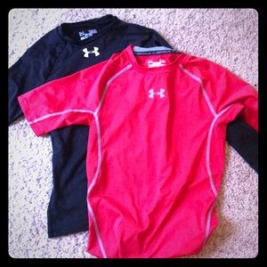 Lot of 2 Under Armour Tops. In good condition
